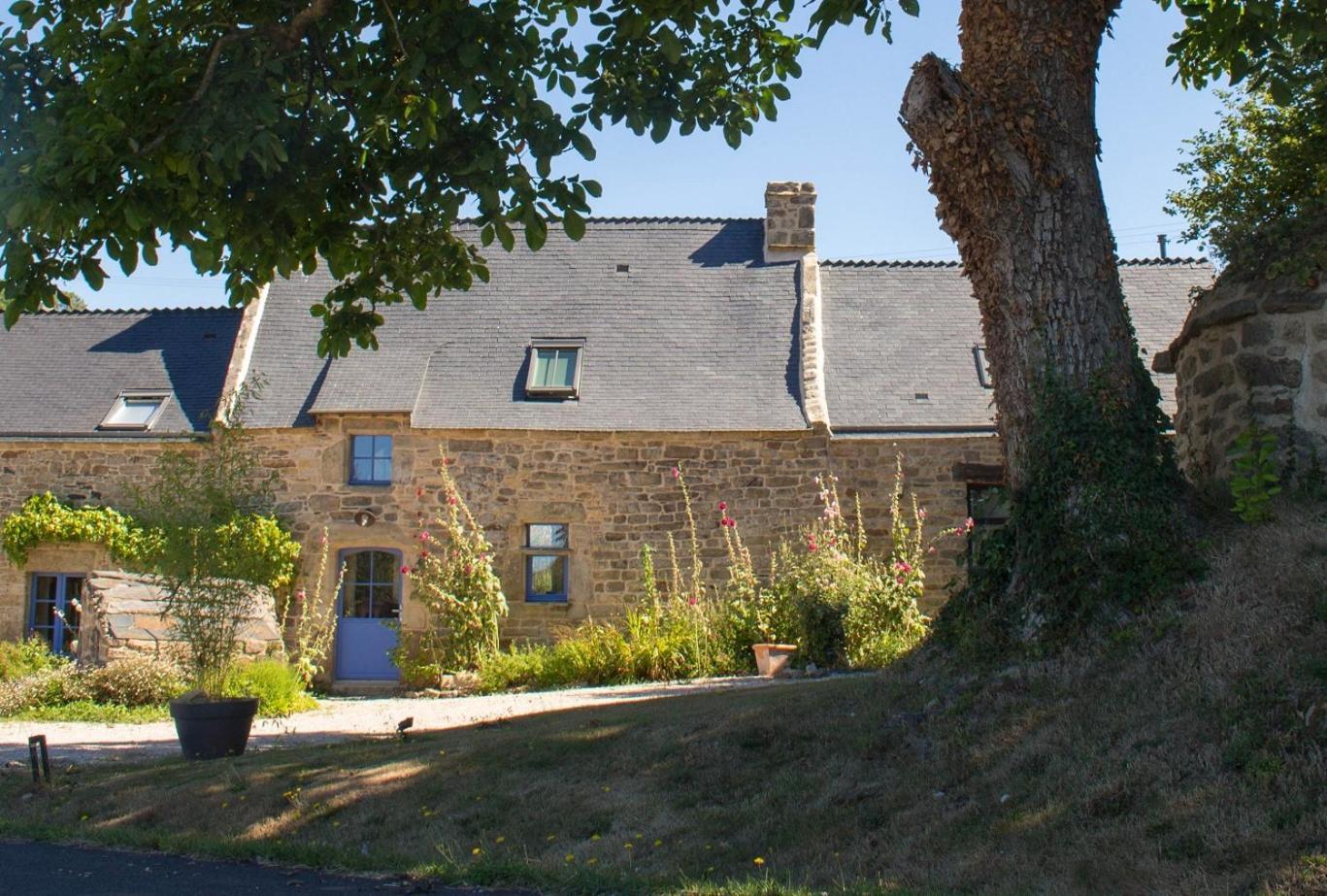La Chambre Du Grand Val Caden 外观 照片