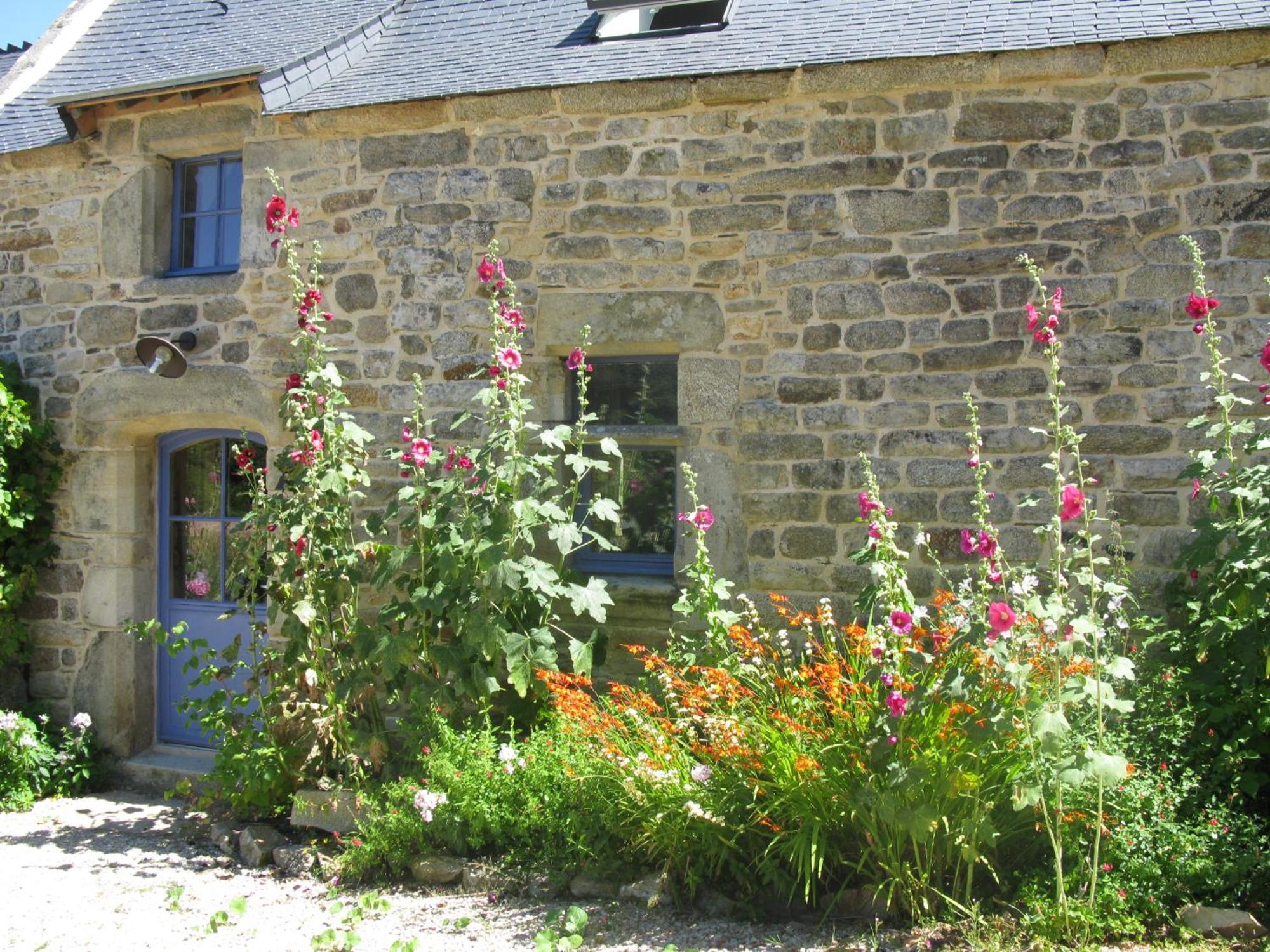 La Chambre Du Grand Val Caden 外观 照片