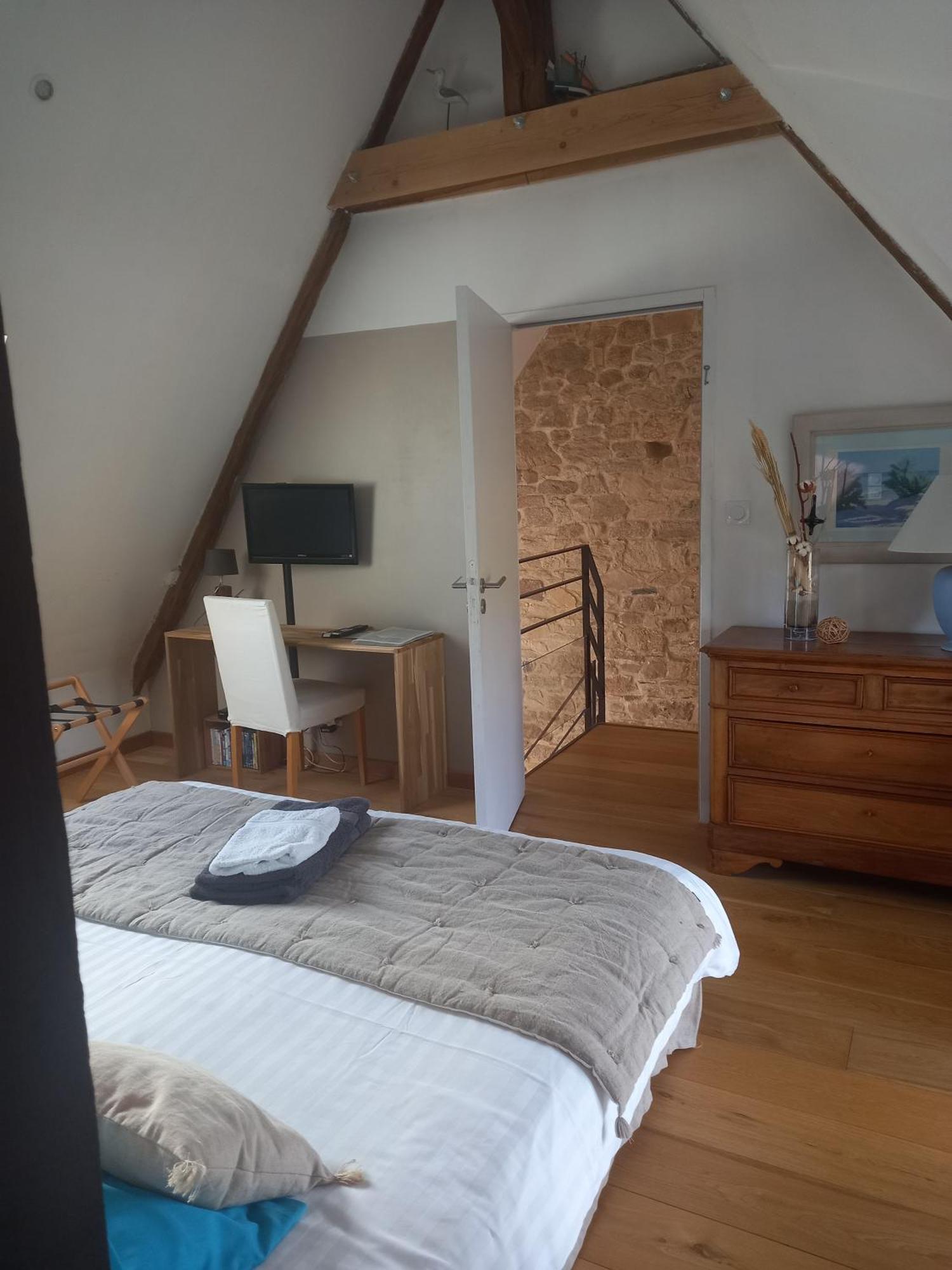 La Chambre Du Grand Val Caden 外观 照片