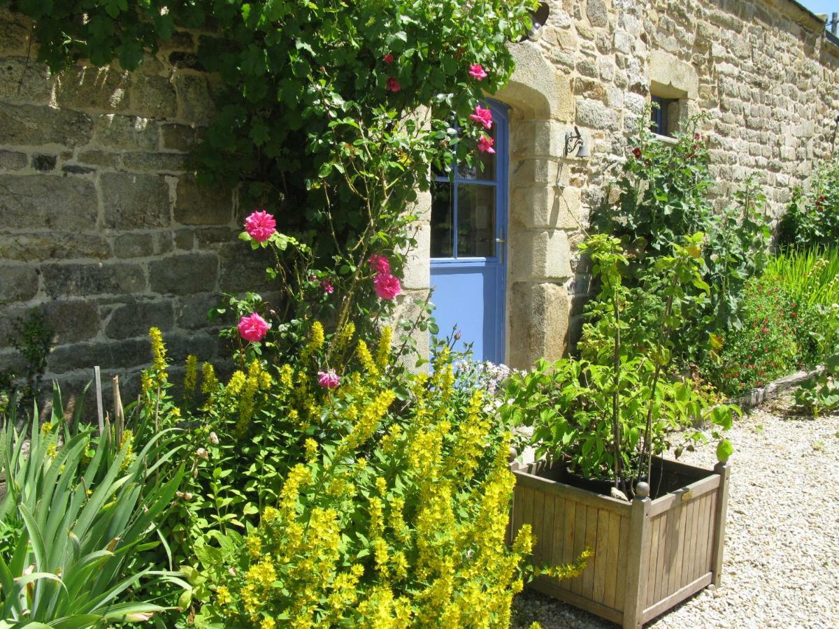La Chambre Du Grand Val Caden 外观 照片